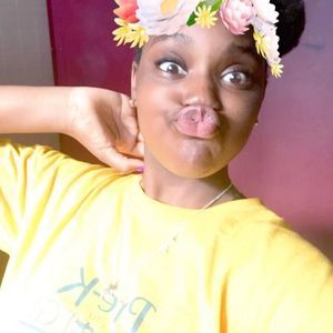 Meet your Posher, Nayah